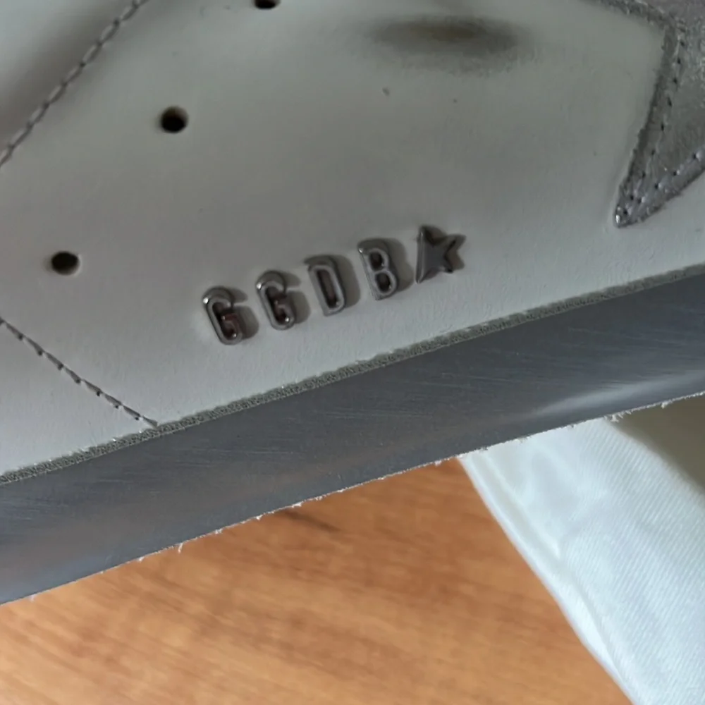 Golden Goose sneakers - Picture 7 of 8